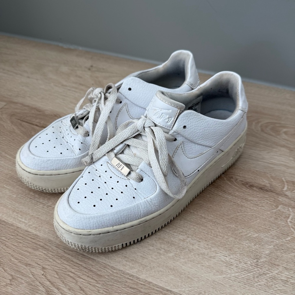 Nike Air Force 1 Size 7.5